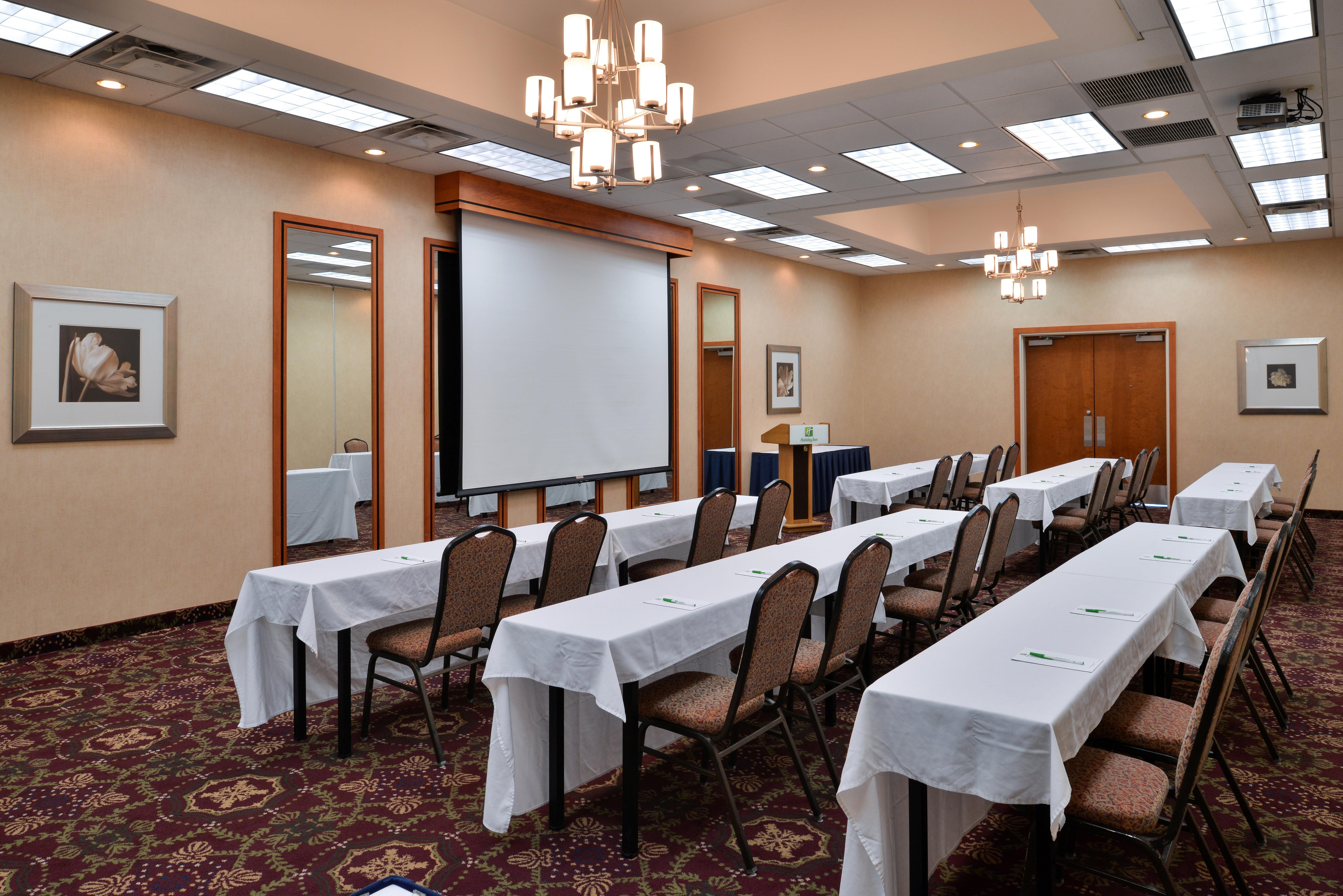 Holiday Inn Martinsburg By Ihg Exteriör bild
