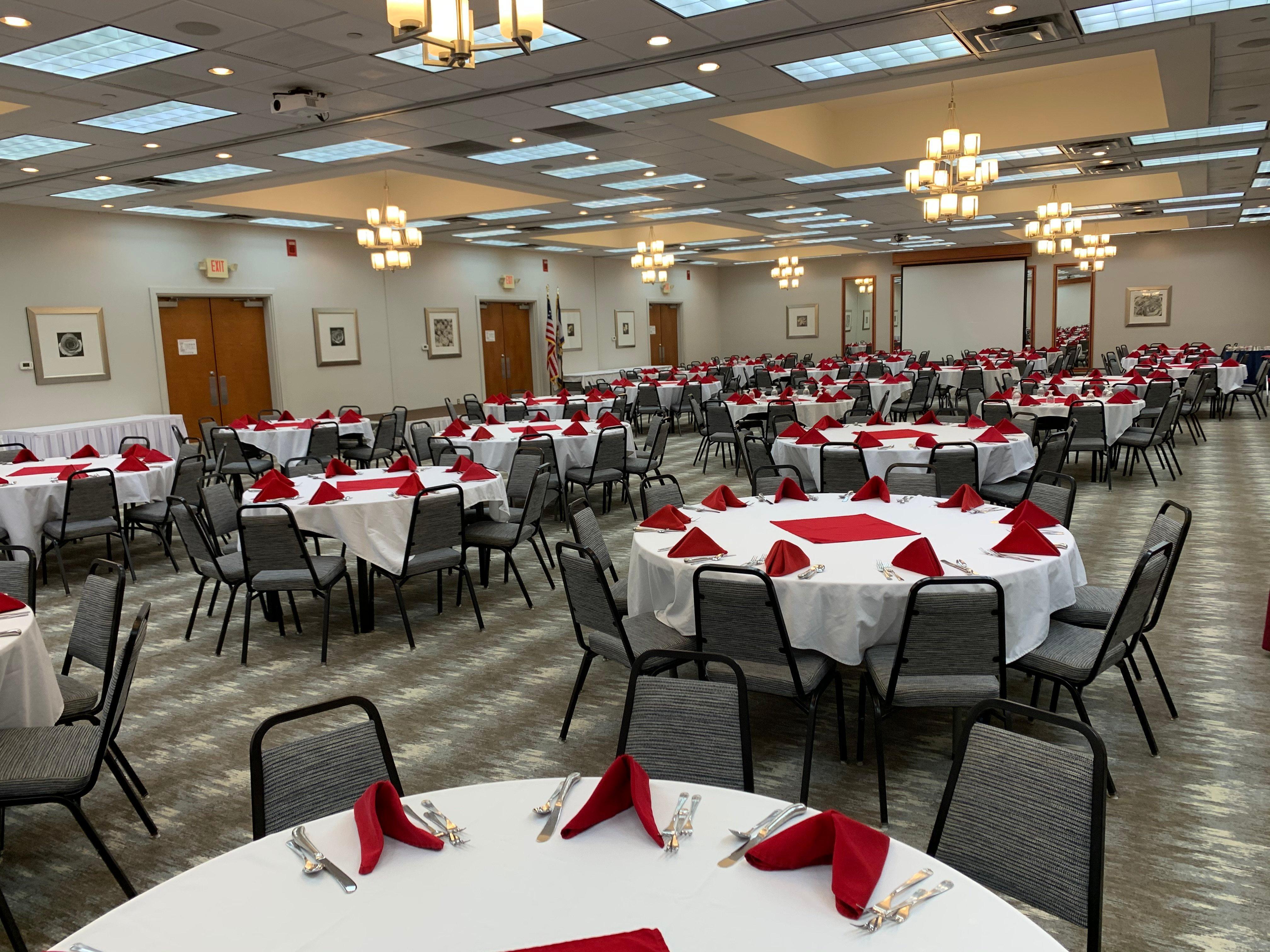 Holiday Inn Martinsburg By Ihg Exteriör bild
