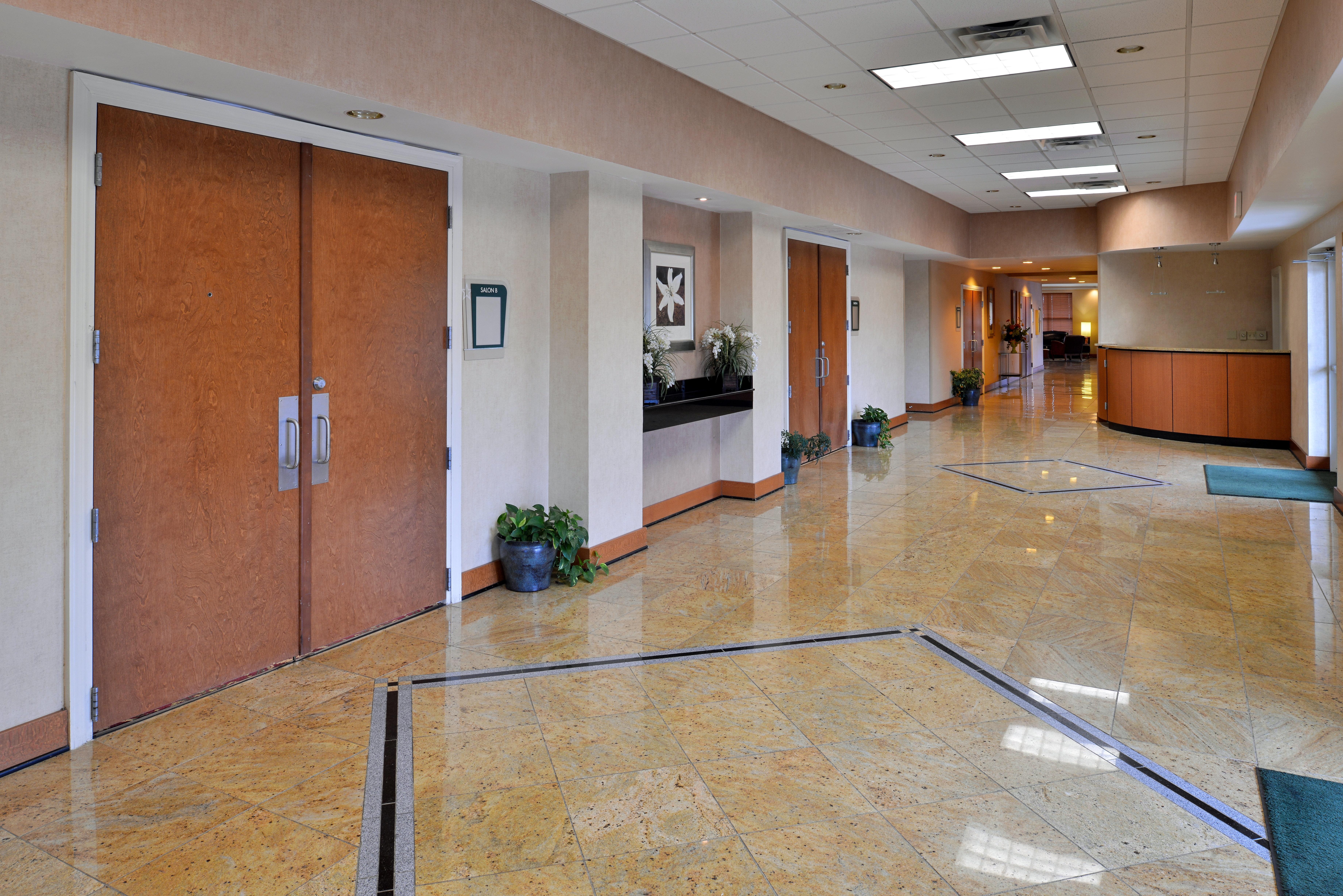 Holiday Inn Martinsburg By Ihg Exteriör bild